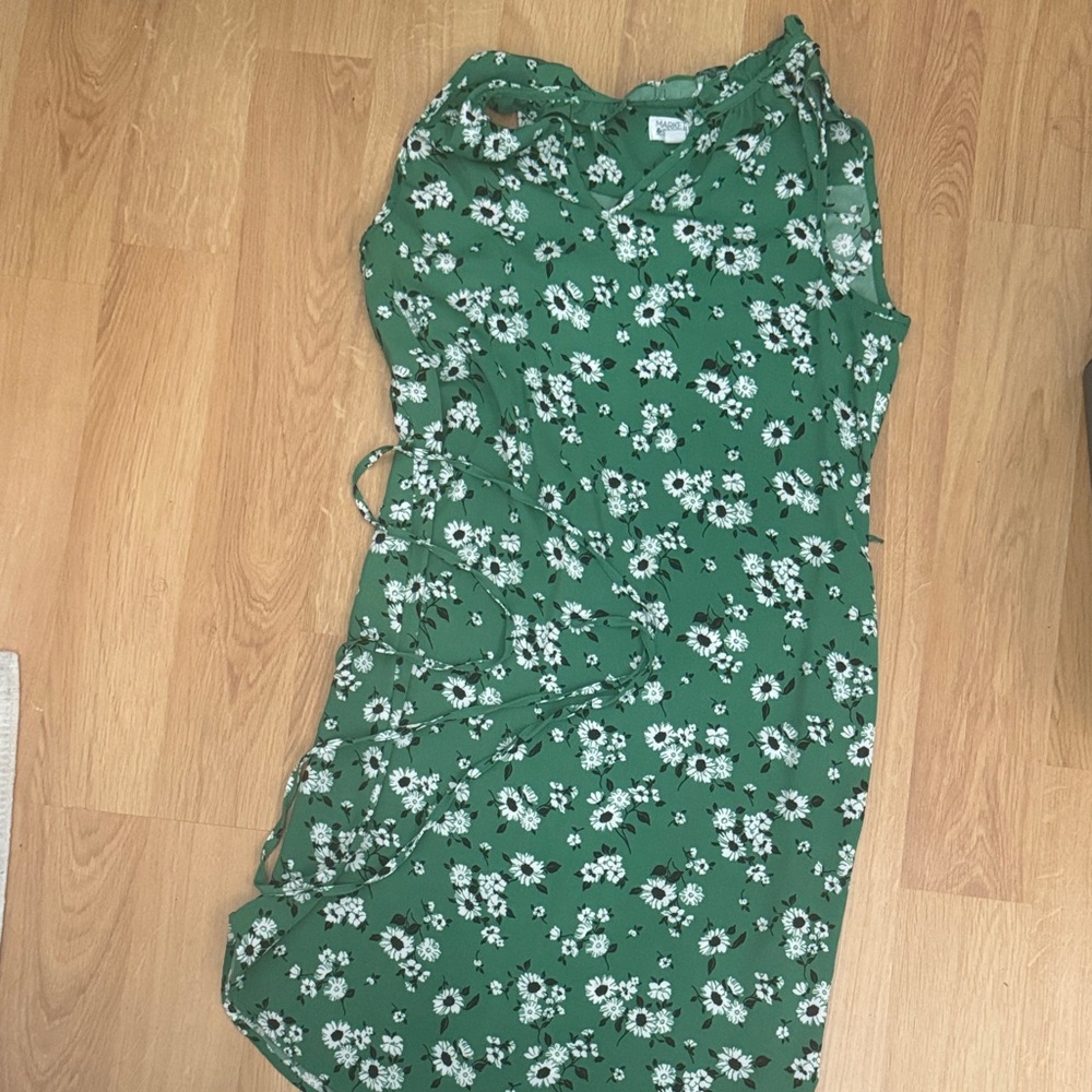 Market & Spruce Green Floral Mini Dress